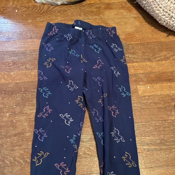 Two pairs of tights one pink one and one blue size 8 - Picture 2 of 3